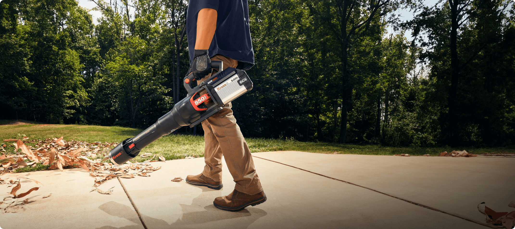 Professional-grade 60 V handheld leaf blower | Kress
